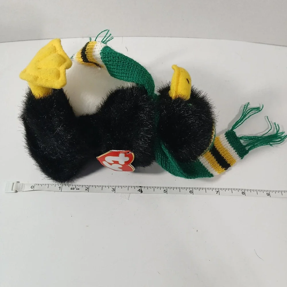 Ty 1993 Attic Treasure Waddlesworth The Penguin